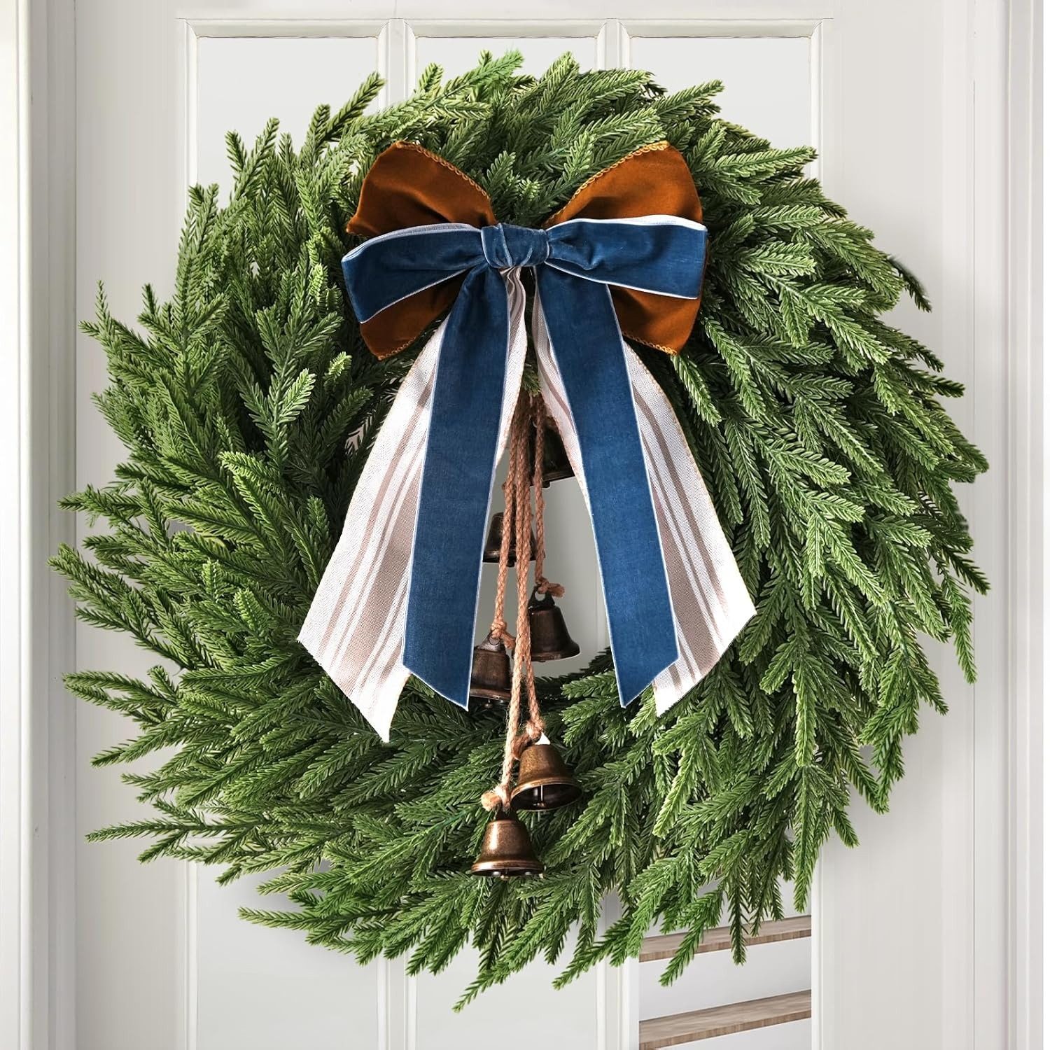 holiday-wreath-ribbons-bells