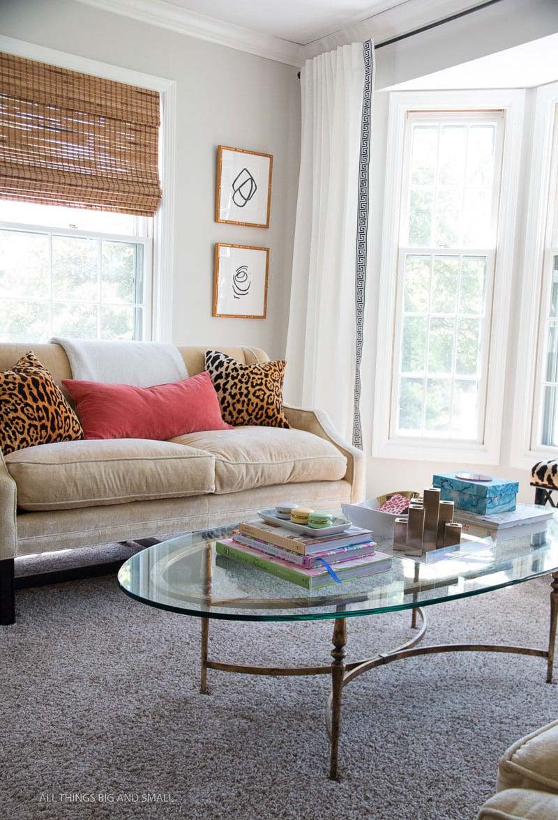 Such a gorgeous greige - one of the favorites in this post! Benjamin Moore Balboa Mist