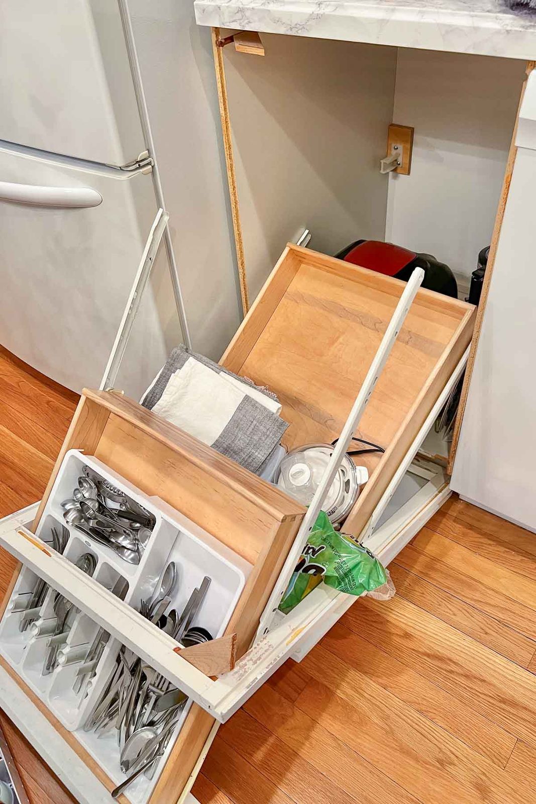Broken kitchen cabinet