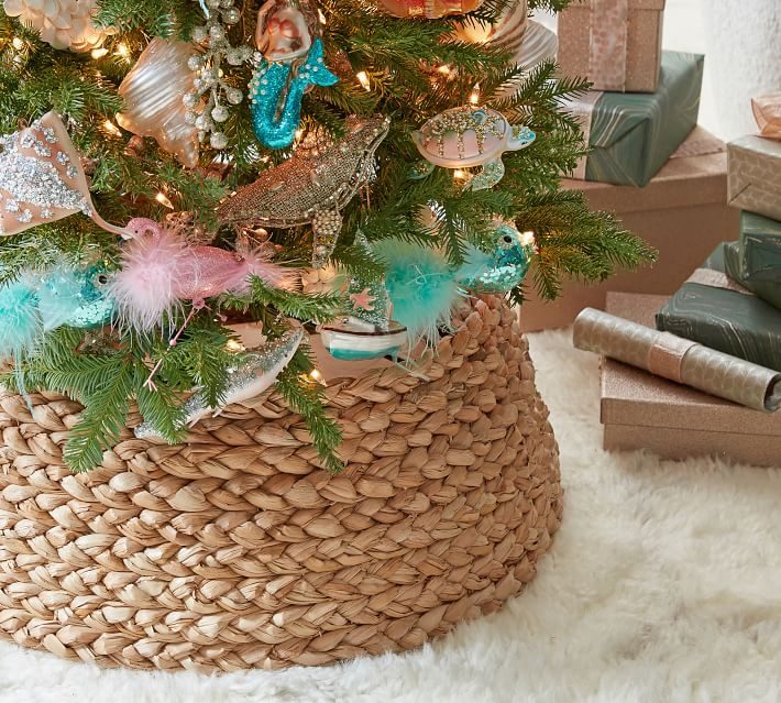 Gorgeous woven seagrass Christmas tree collar