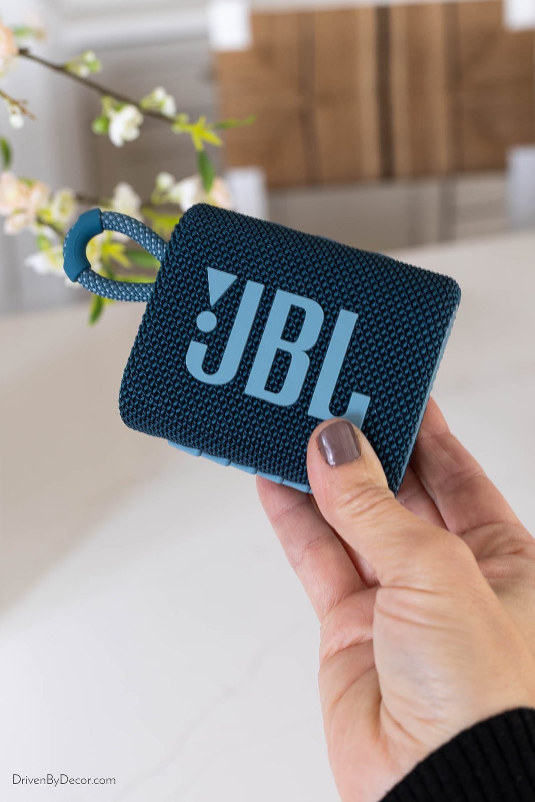 Portable bluetooth speaker