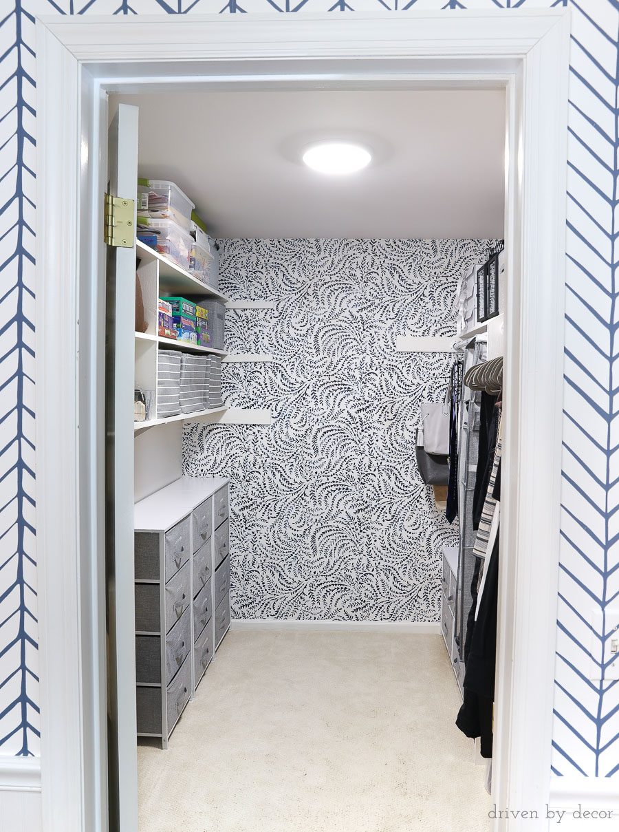 Great post sharing the best products for organizing your closet and how to go about doing it. And I LOVE these wallpapers she used!!