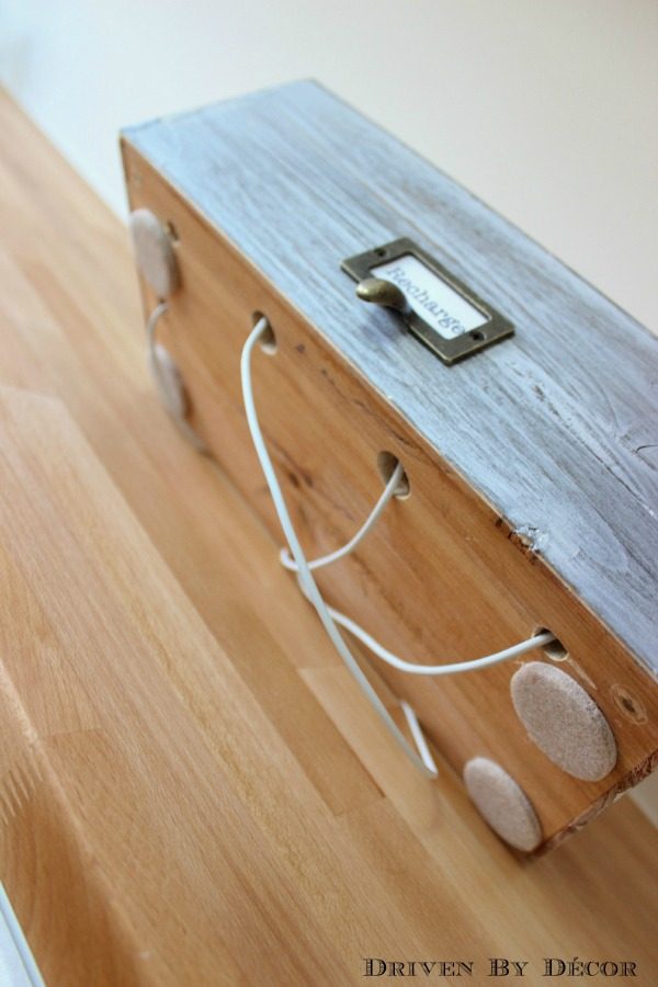 Dekorguncel - Bottom of charging station