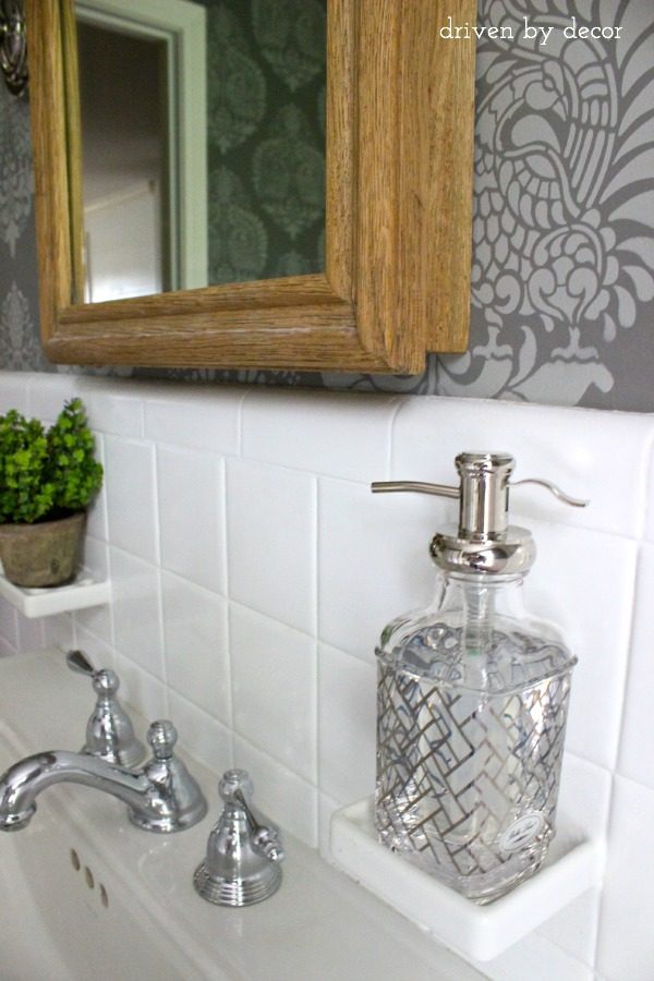 Dekorguncel - HomeGoods soap pump in soap dish