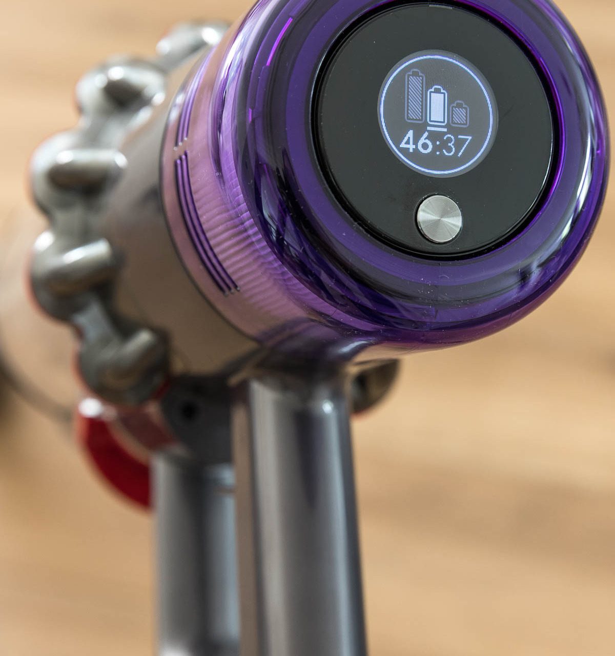 I love having this digital display on the Dyson v11 showing how much run time is left!