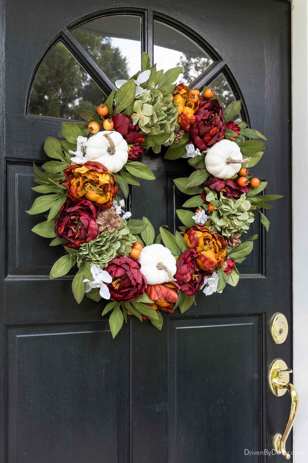 Fall wreath with hydrangeas and pumpkins