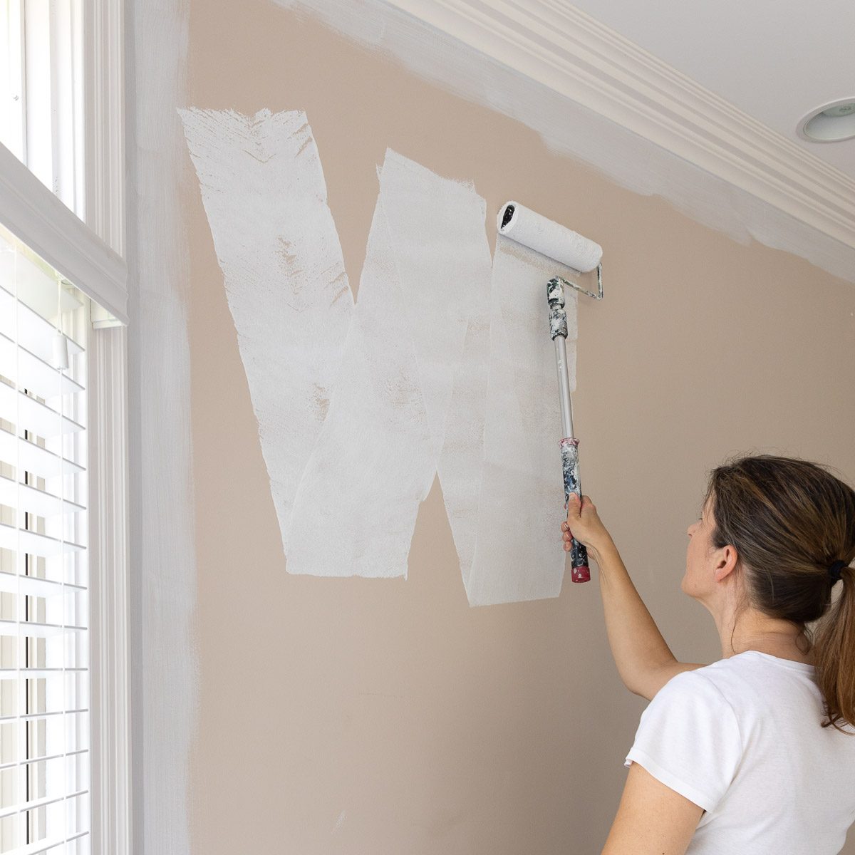 How to paint a room