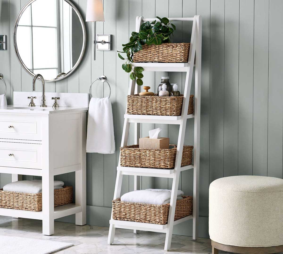 Ladder basket storage in a bathroom