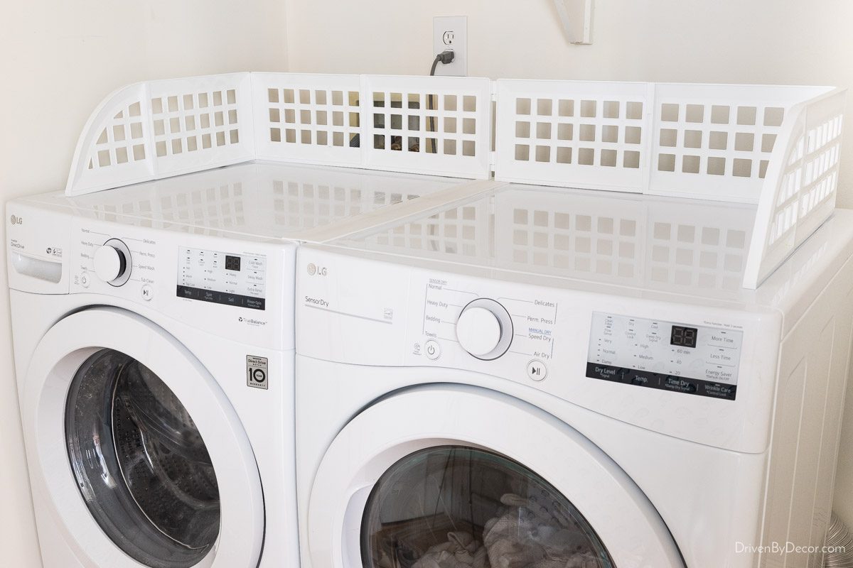 Magnetic fence on the top of washer/dryer
