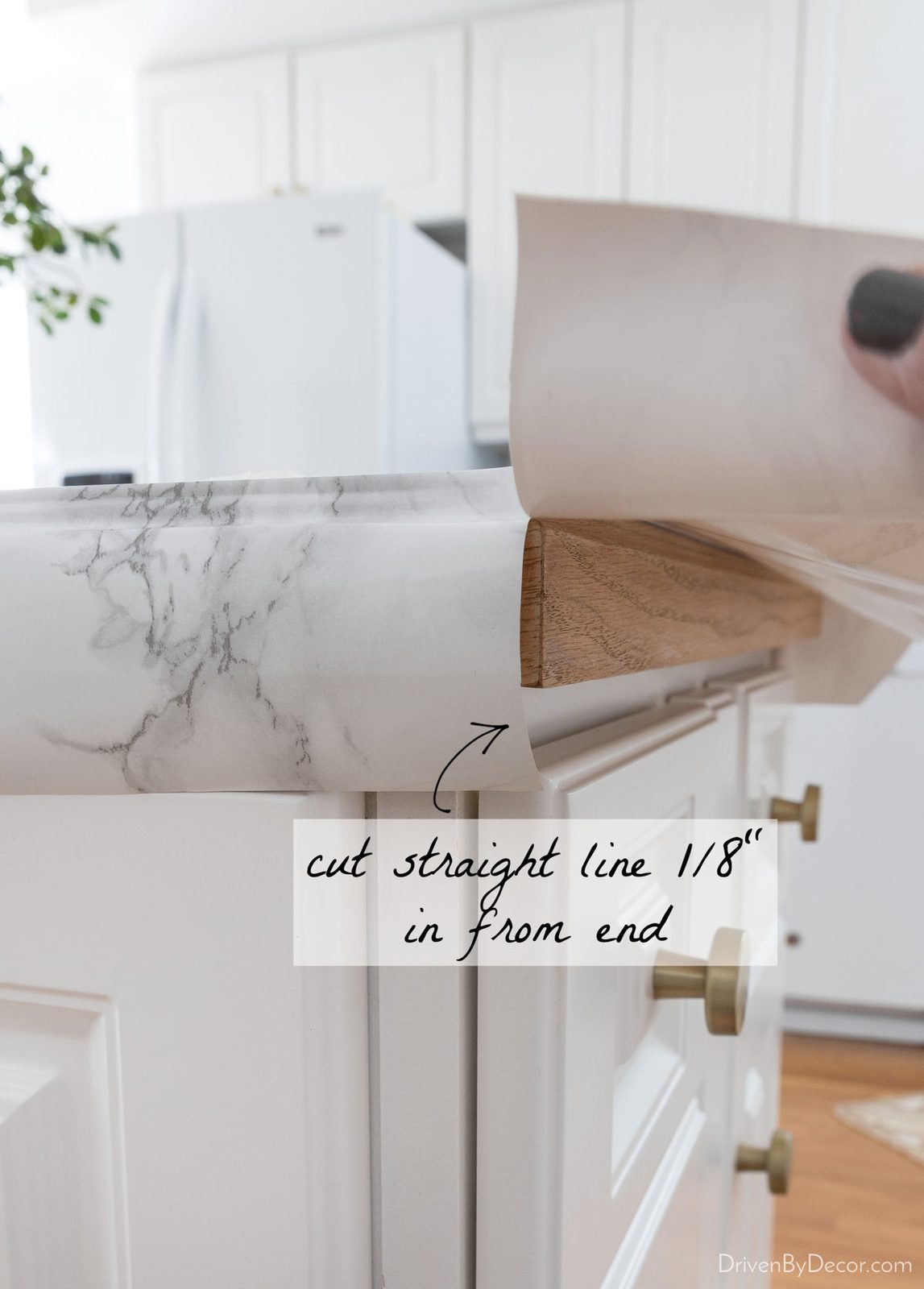 How to fold the corners of your marble contact paper countertops