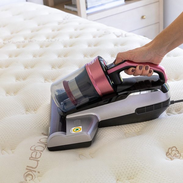 Mattress vacuum