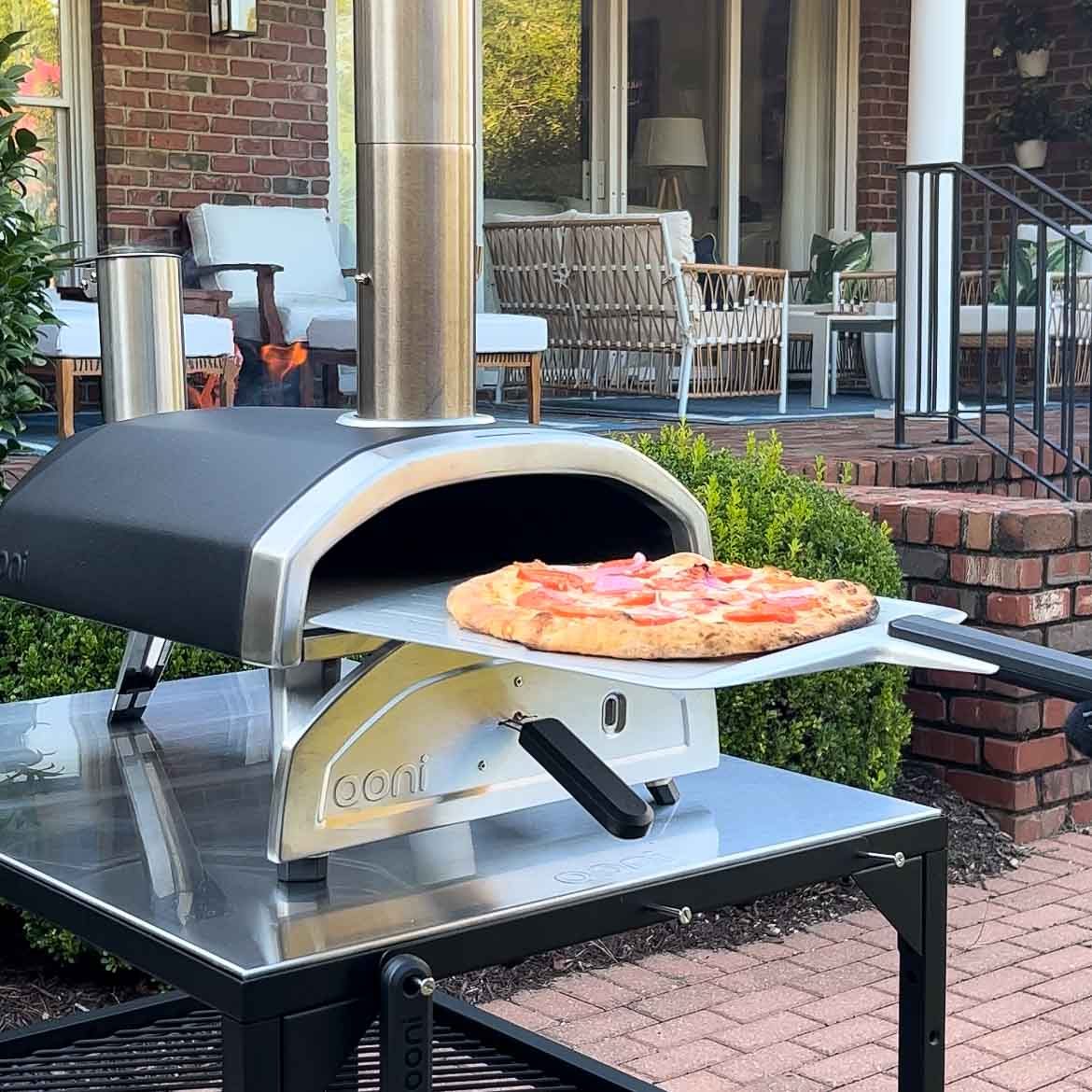Ooni pizza oven