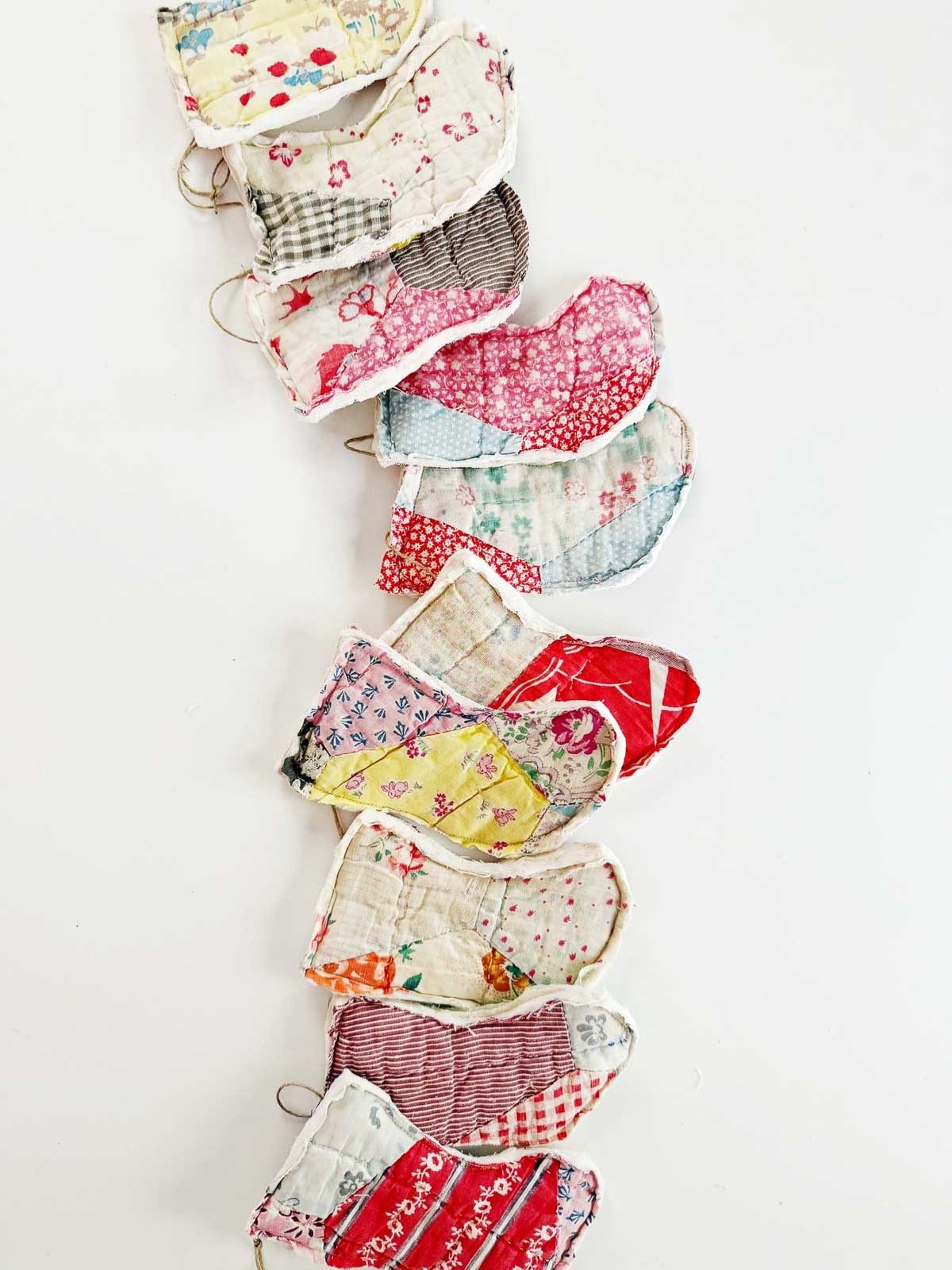 Stocking garland