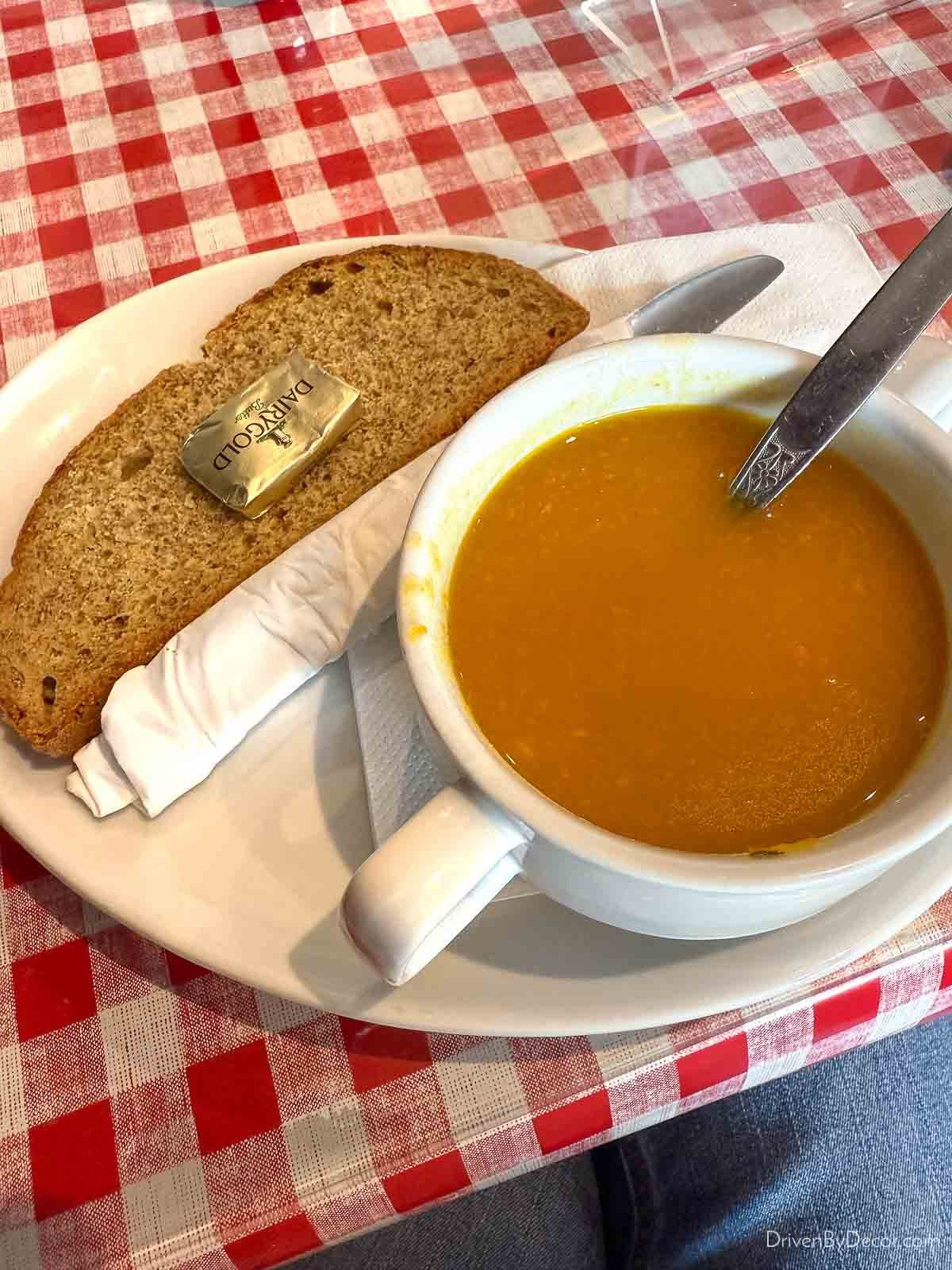 Vegetable soup and brown bread for lunch in Ireland