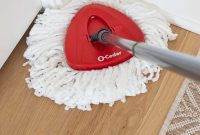 Mastering Hardwood Floor Cleaning