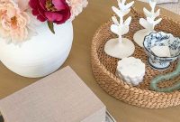 Round Coffee Table Decor: Simple & Stylish Ideas