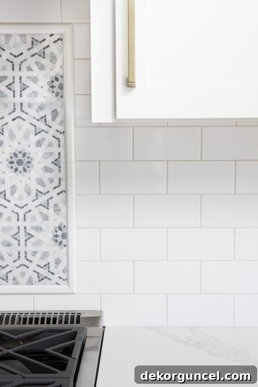 White Subway Tile and Gray Grout My Favorite Shades 2 Mapei Keracolor Frost light gray grout with white subway tile in a kitchen setting, showing consistency across different lighting conditions.