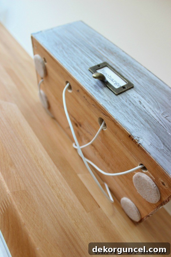 Effortless Homemade Charging Center 4 Driven by Decor - Bottom of charging station