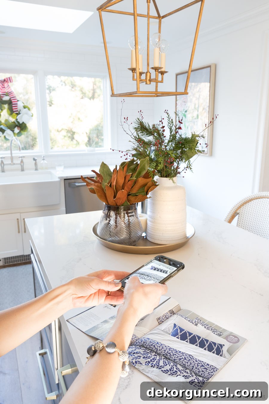 Mail Management Made Simple 12 Instead of saving catalogues, snap a pic of what you found and upload it to a Secret board on Pinterest to save ideas and declutter!