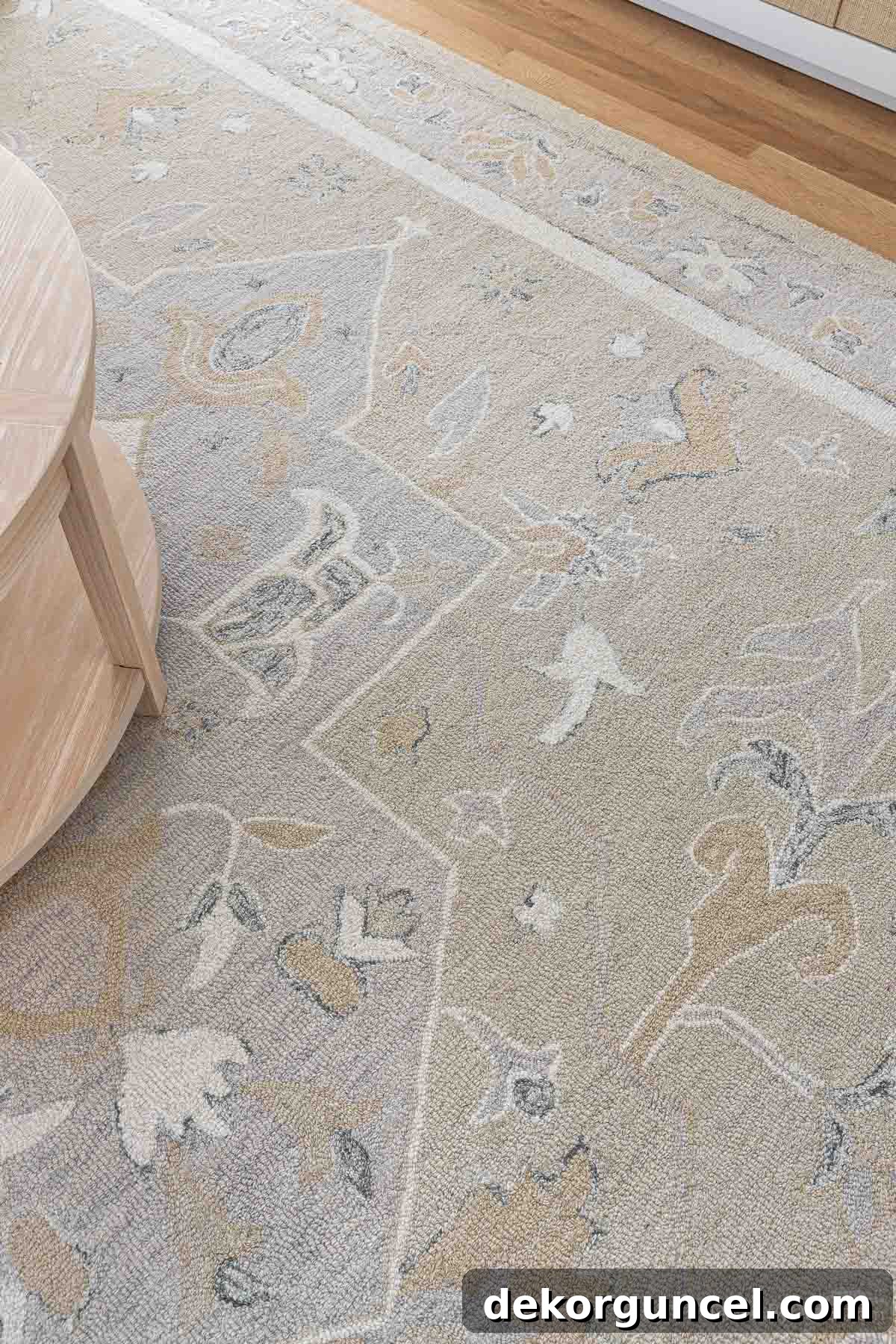 Plush patterned neutral area rug