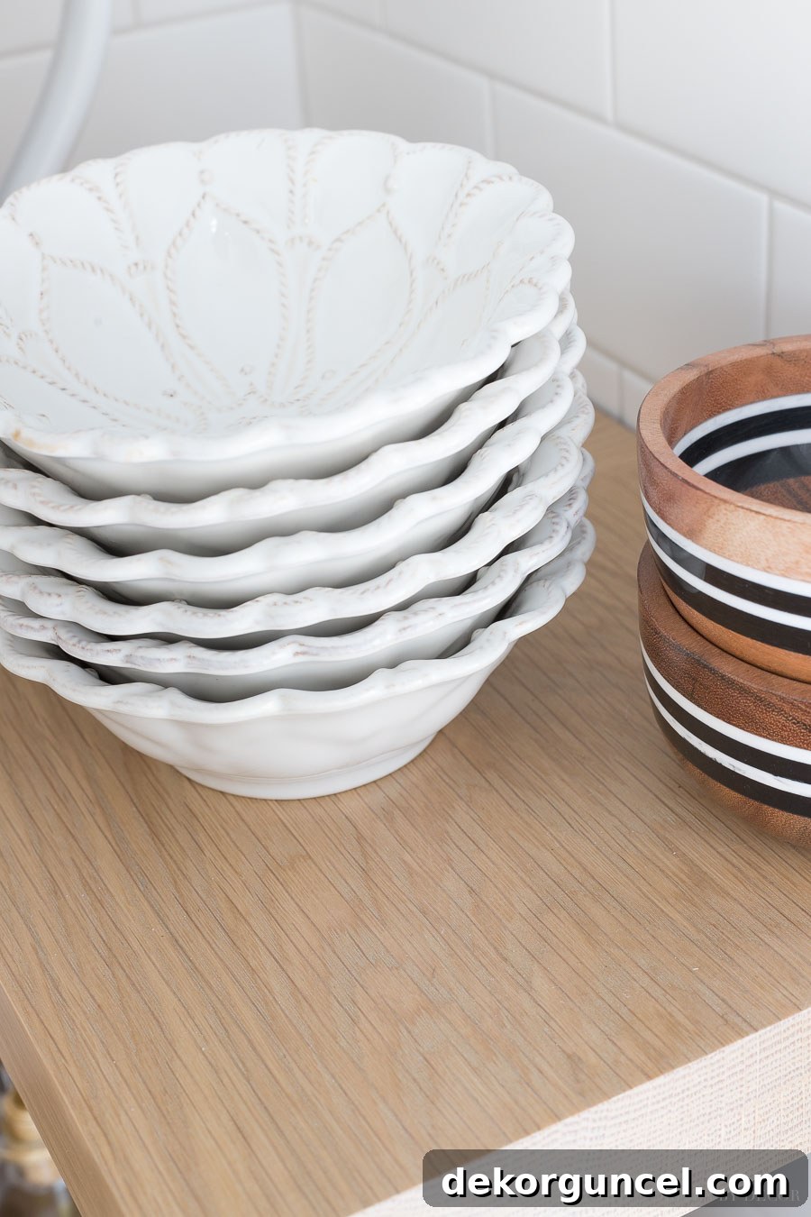 Love the gray wash finish of these stained white oak corner shelves! Durable and non-yellowing Polycrylic top coat.