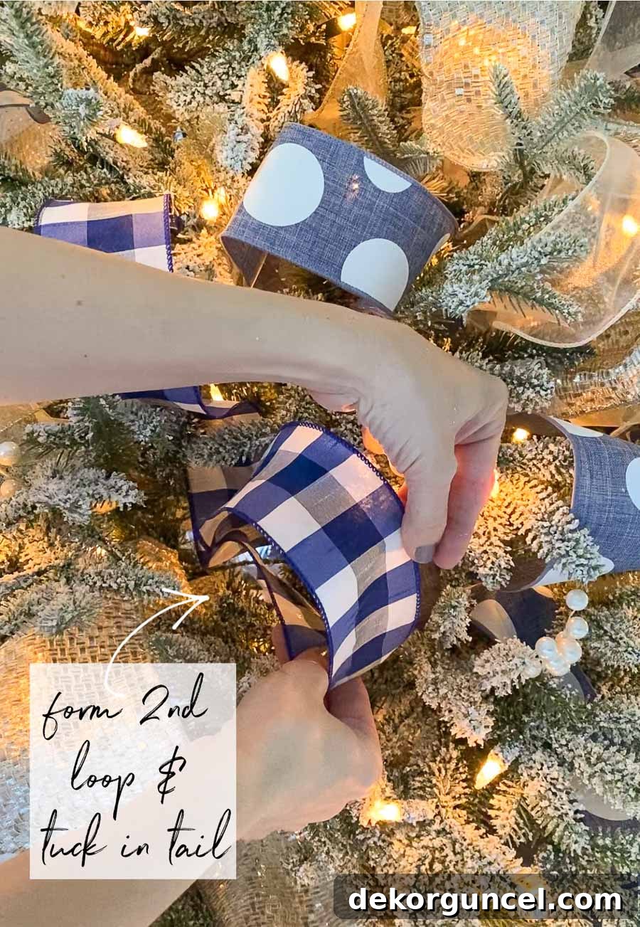 The Ultimate Christmas Tree Decorating Guide 18 Get the look of a professionally decorated Christmas tree with ribbon!