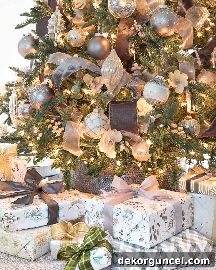 The Ultimate Christmas Tree Decorating Guide 7 My hammered silver Christmas tree collar - so pretty!