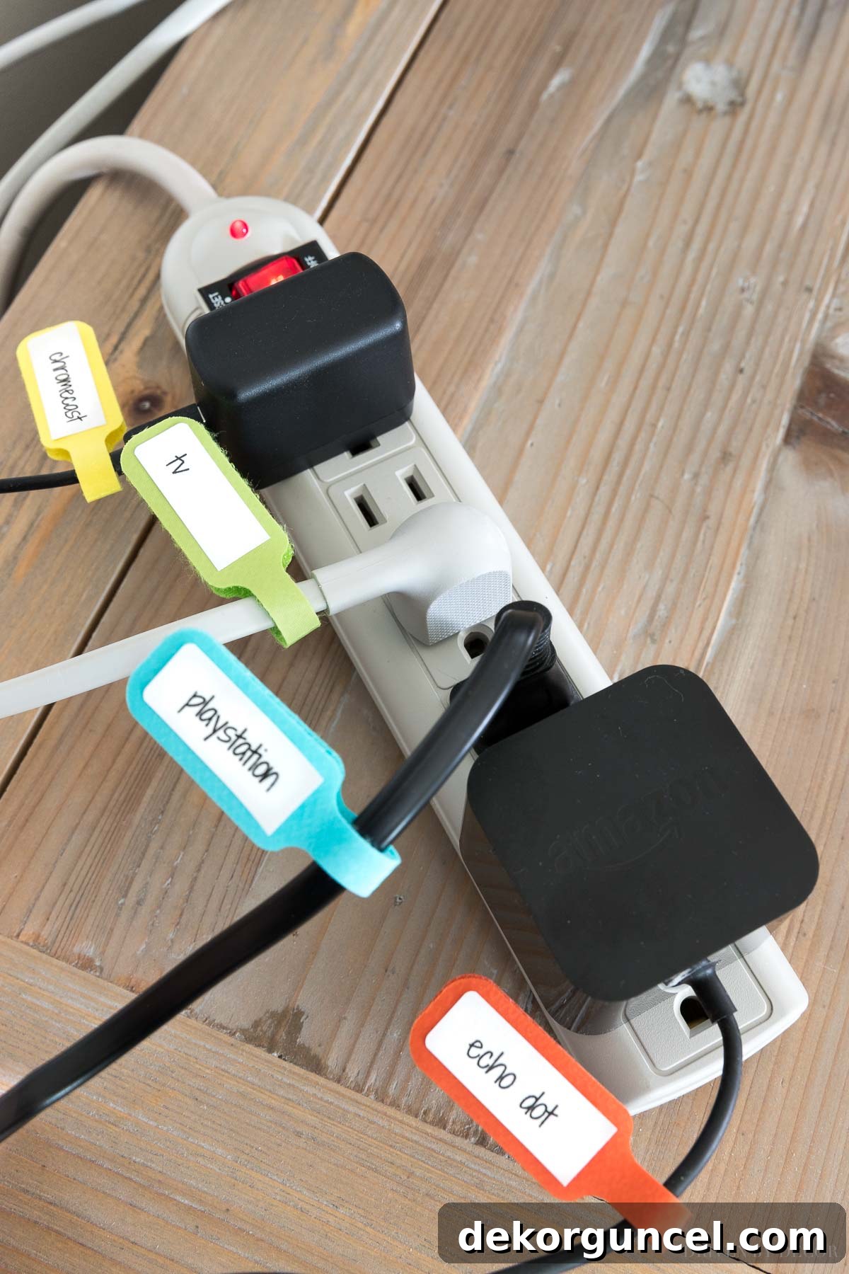 Love these Velcro cord labels for easily knowing which cord goes where, a brilliant desk organization idea!