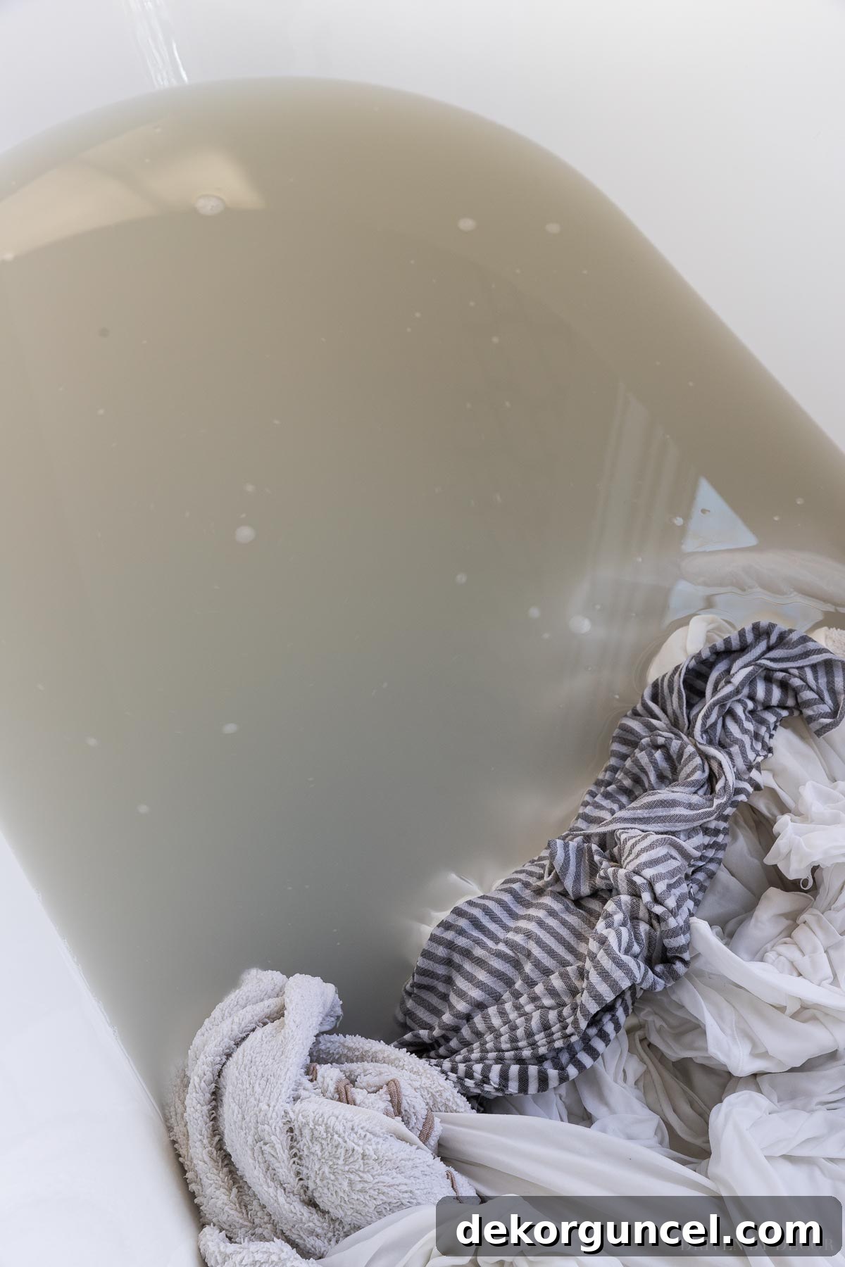 Five hours of soaking using the laundry strip recipe - SO gross! The final reveal of accumulated grime.
