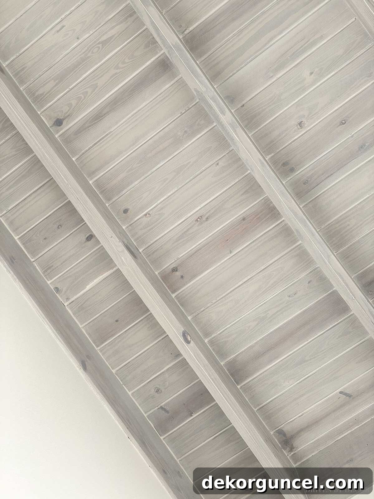 Love the look of this whitewashed planked ceiling!