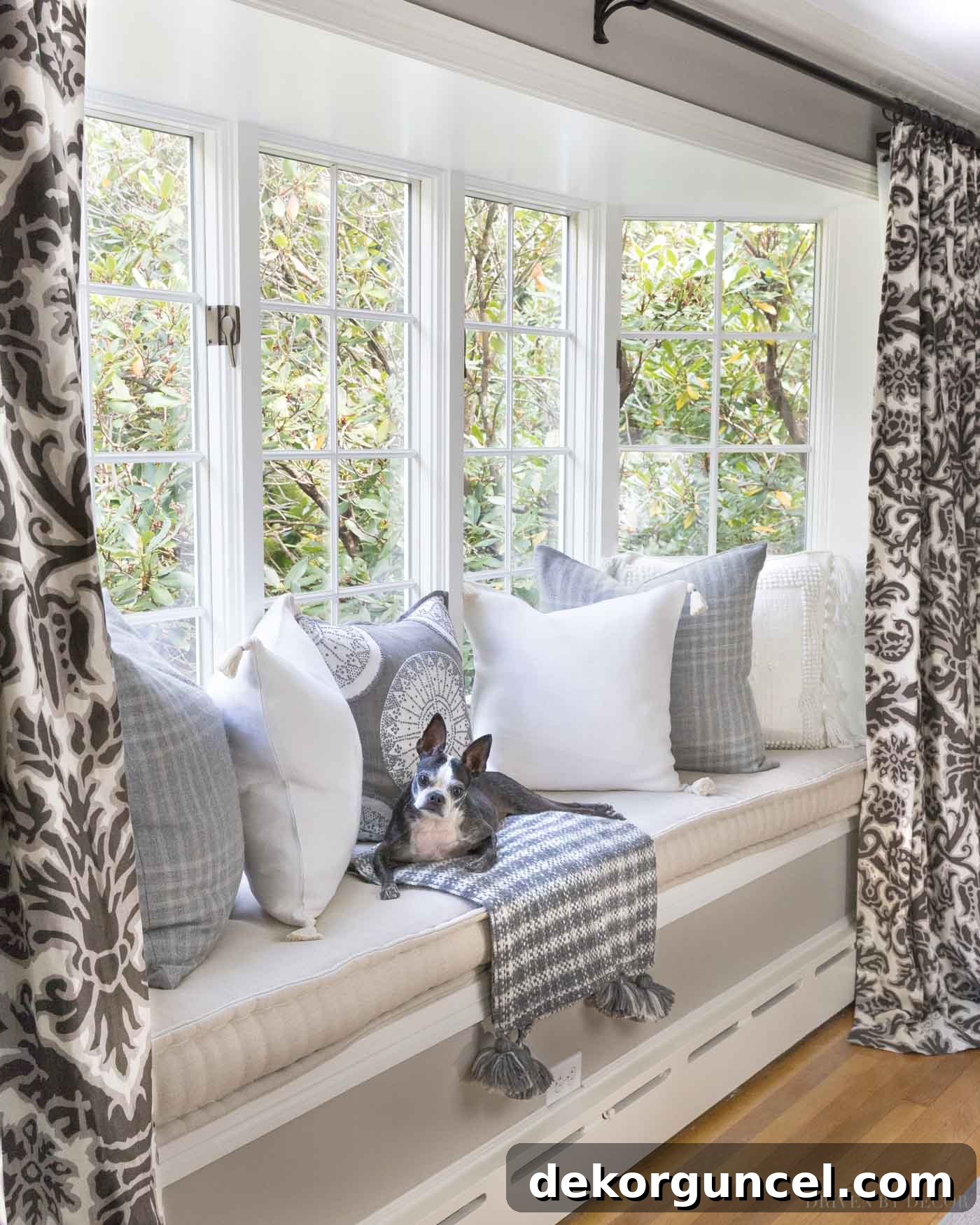 Sherwin Williams Anew Gray Paint Color Review 9 Love this window nook! Paint color is Sherwin Williams Anew Gray