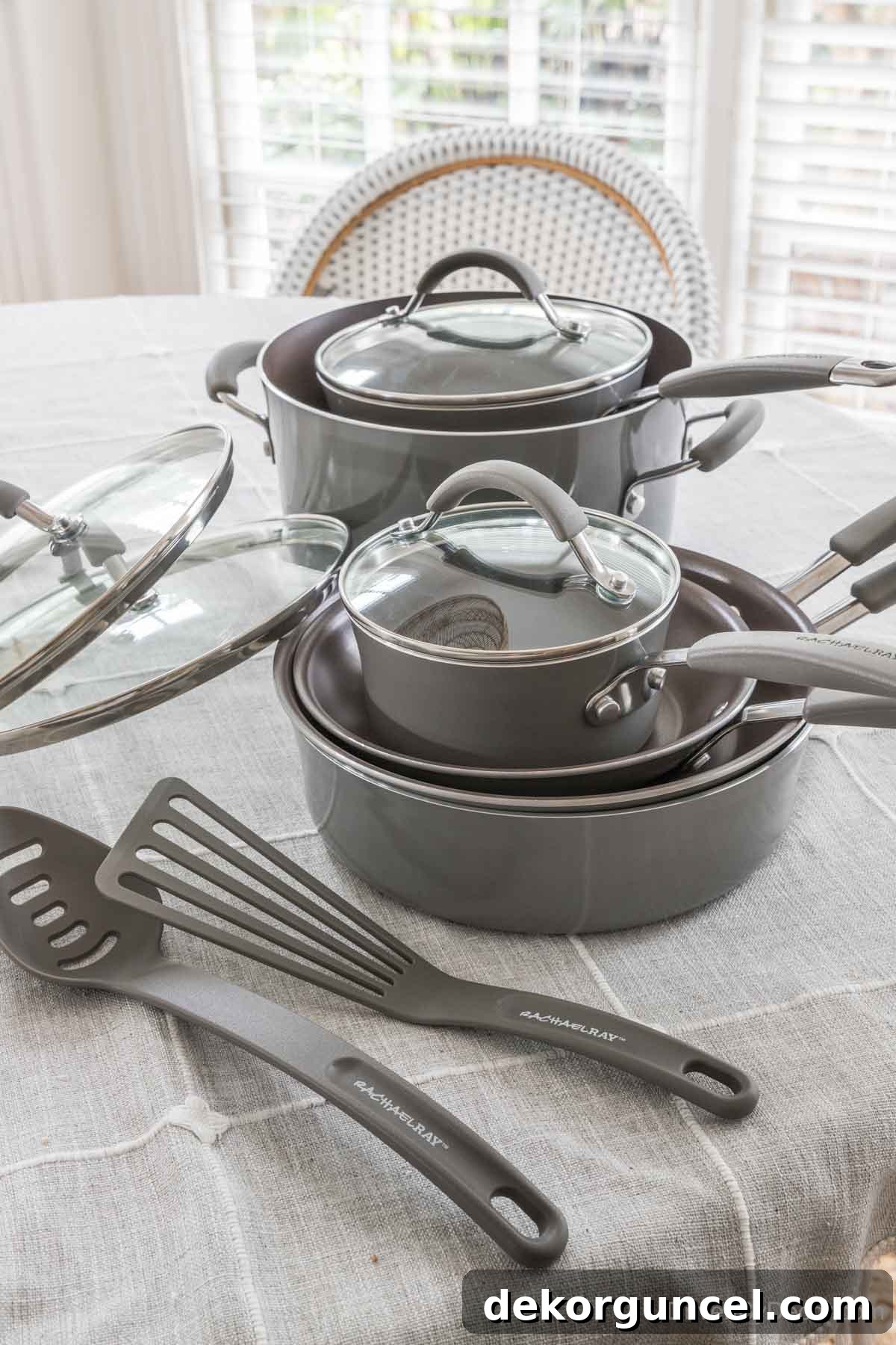 A highly-rated and affordable cookware set, perfect for any kitchen.
