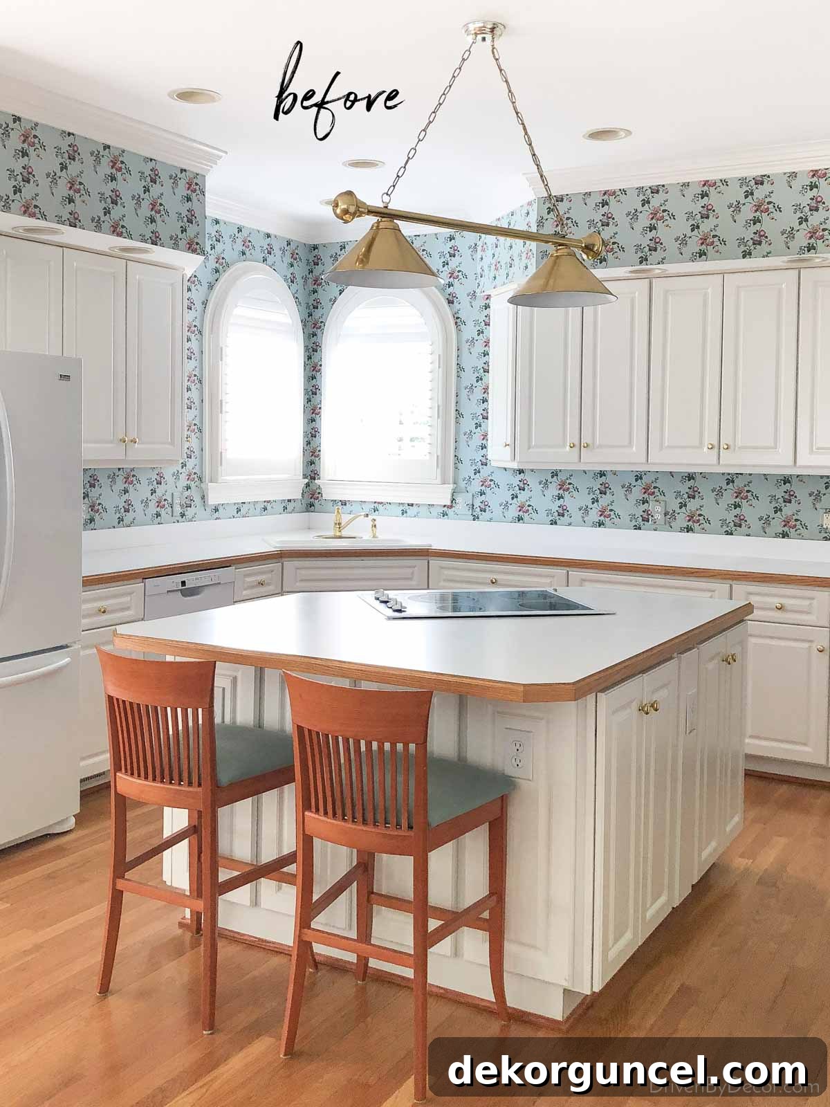 Our kitchen before its budget-friendly makeover