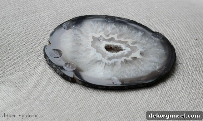 Geode Art for Walls 3 Glue Dots on Agate Slice