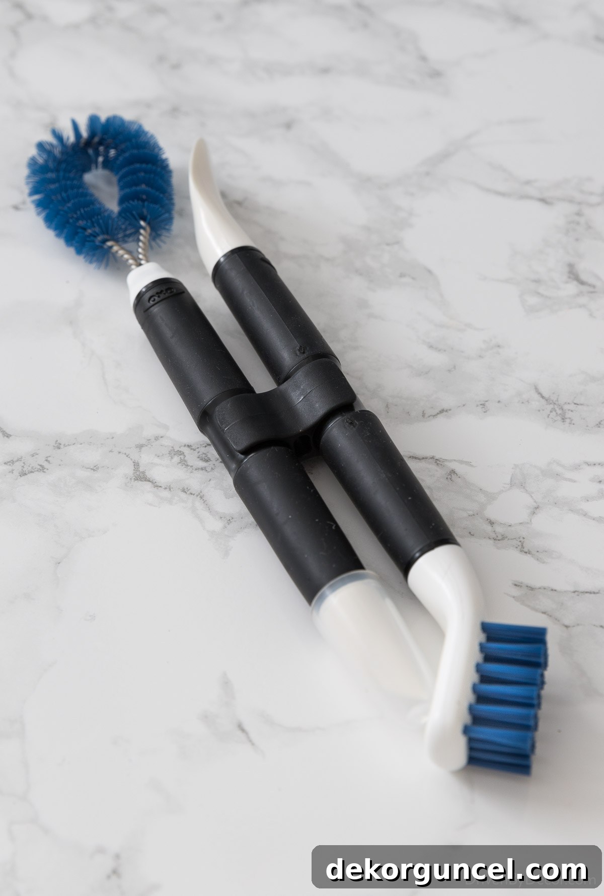 Favorite cleaning tools including this kitchen appliance cleaning set for hard-to-reach areas