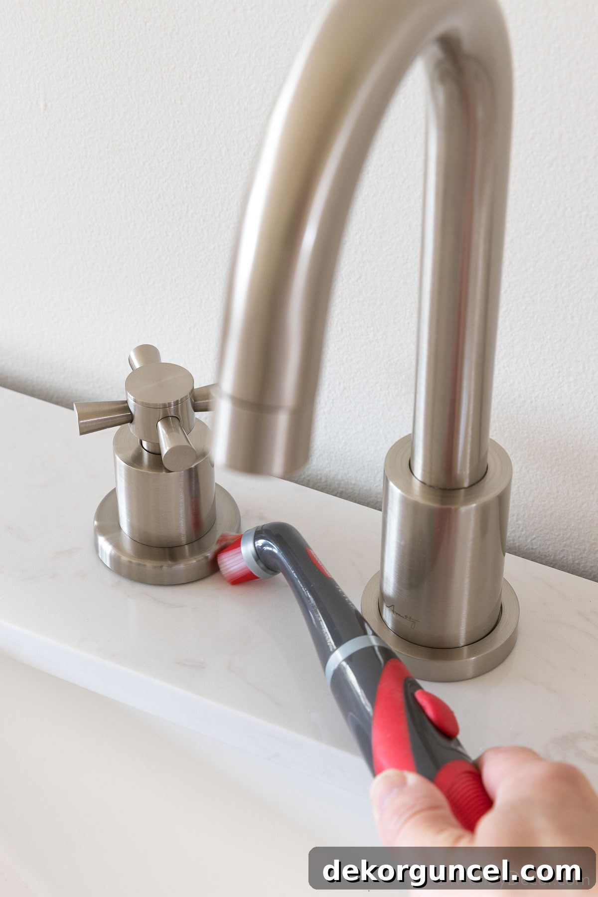 Love this power scrubber for deep cleaning tight spots in bathrooms and kitchens