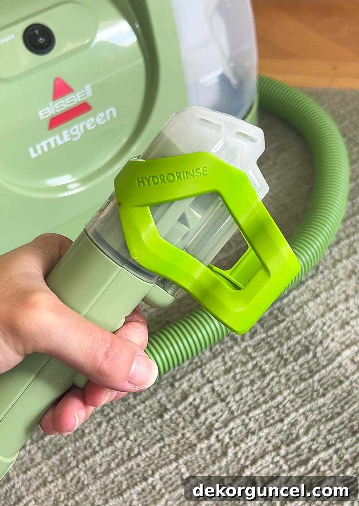Love this hydrorinse attachment that cleans the hose of my Bissell spot carpet cleaner, preventing odors