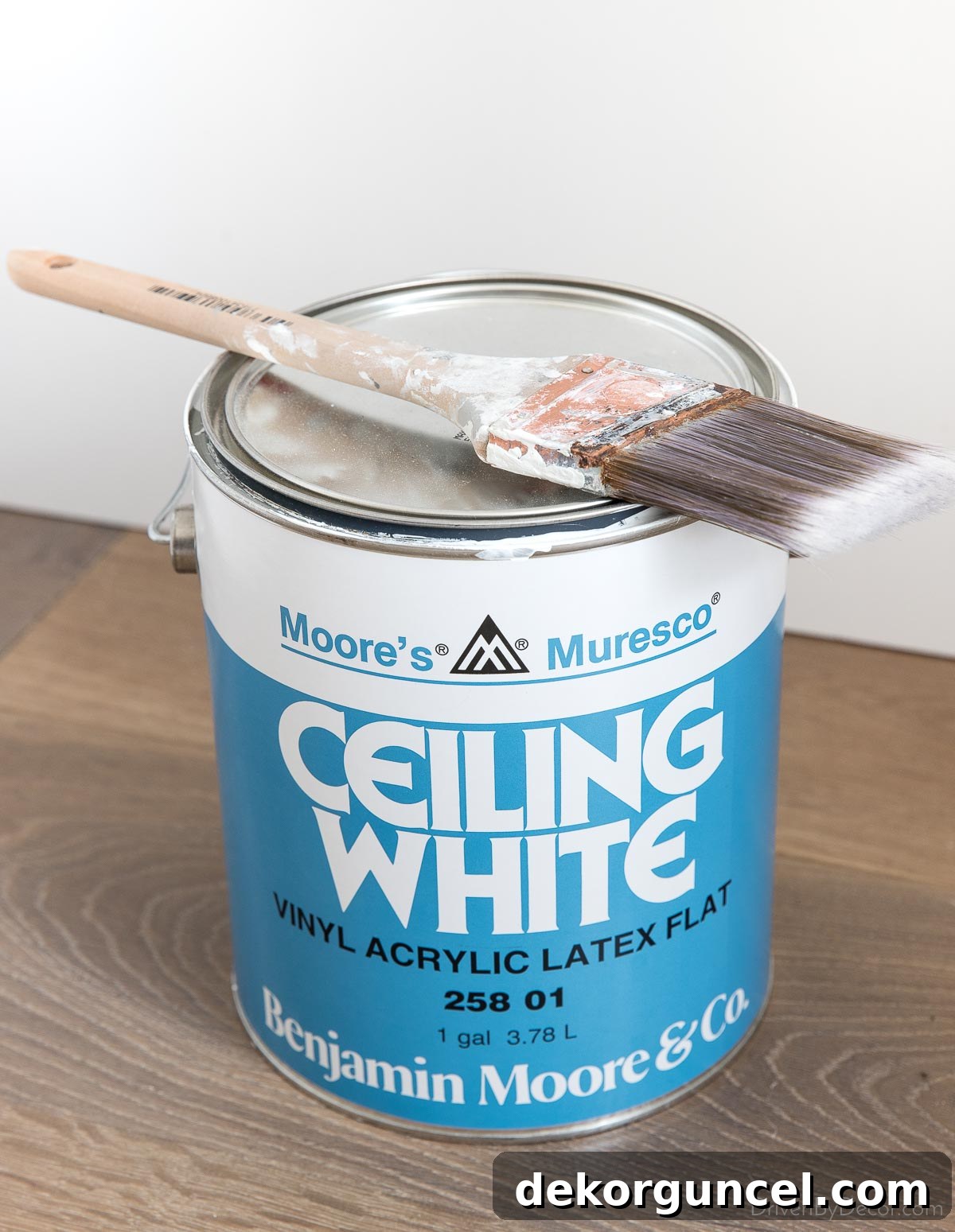 Master Room Painting: 10 Easy Steps for a Perfect Finish 13 Best ceiling paint - Benjamin Moore Muresco