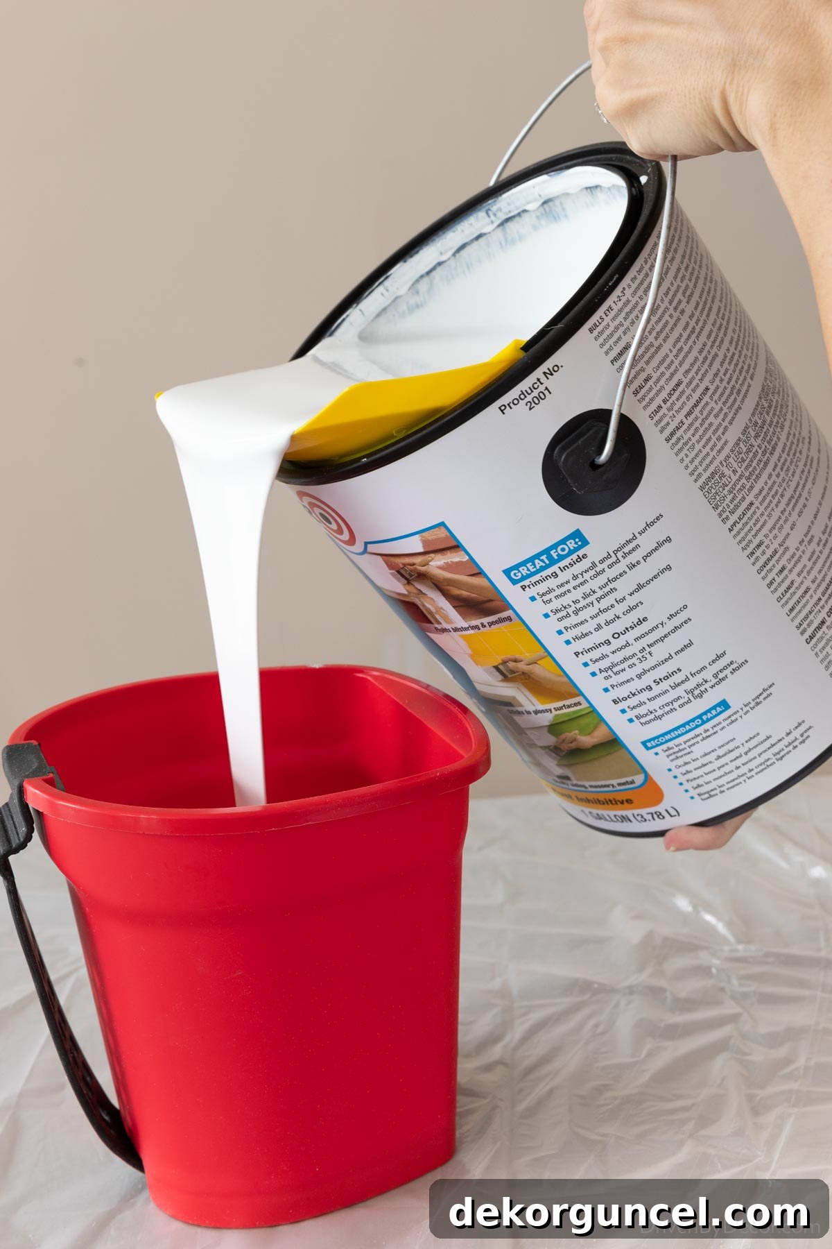 Master Room Painting: 10 Easy Steps for a Perfect Finish 10 Paint pouring spout