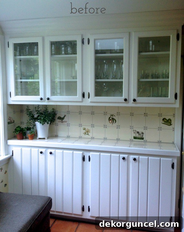 kitchen bar area before