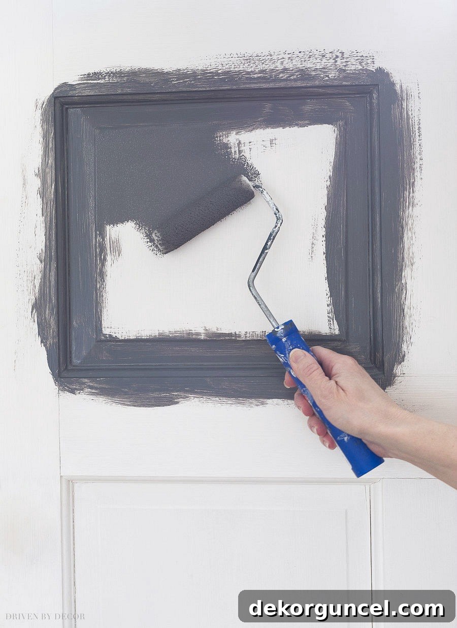 Such helpful step by step tips for painting interior doors!