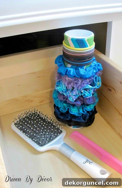 DIY scrunchie holder