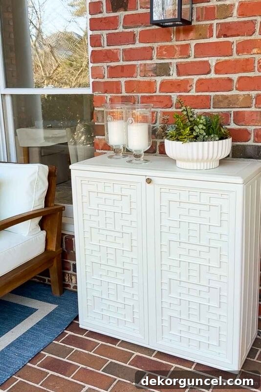 Stylish and practical outdoor storage cabinet