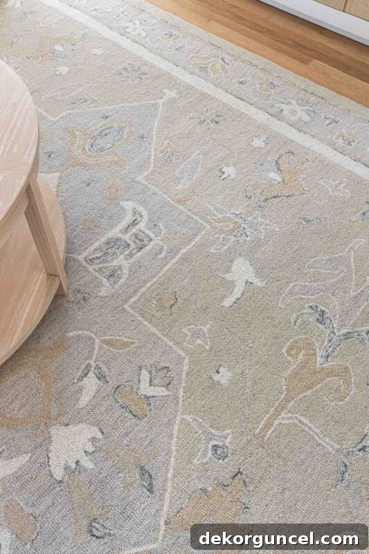 Plush patterned neutral area rug in light gray/ivory