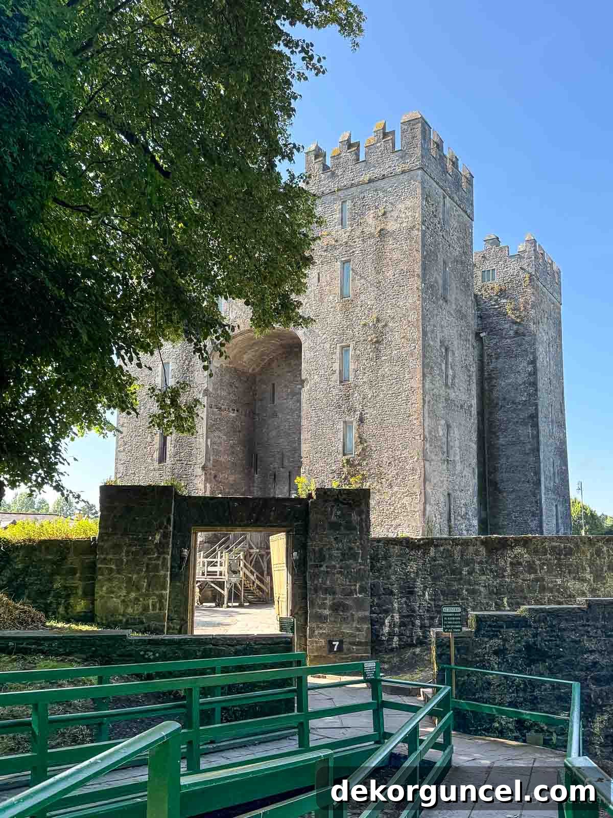 Bunratty Castle