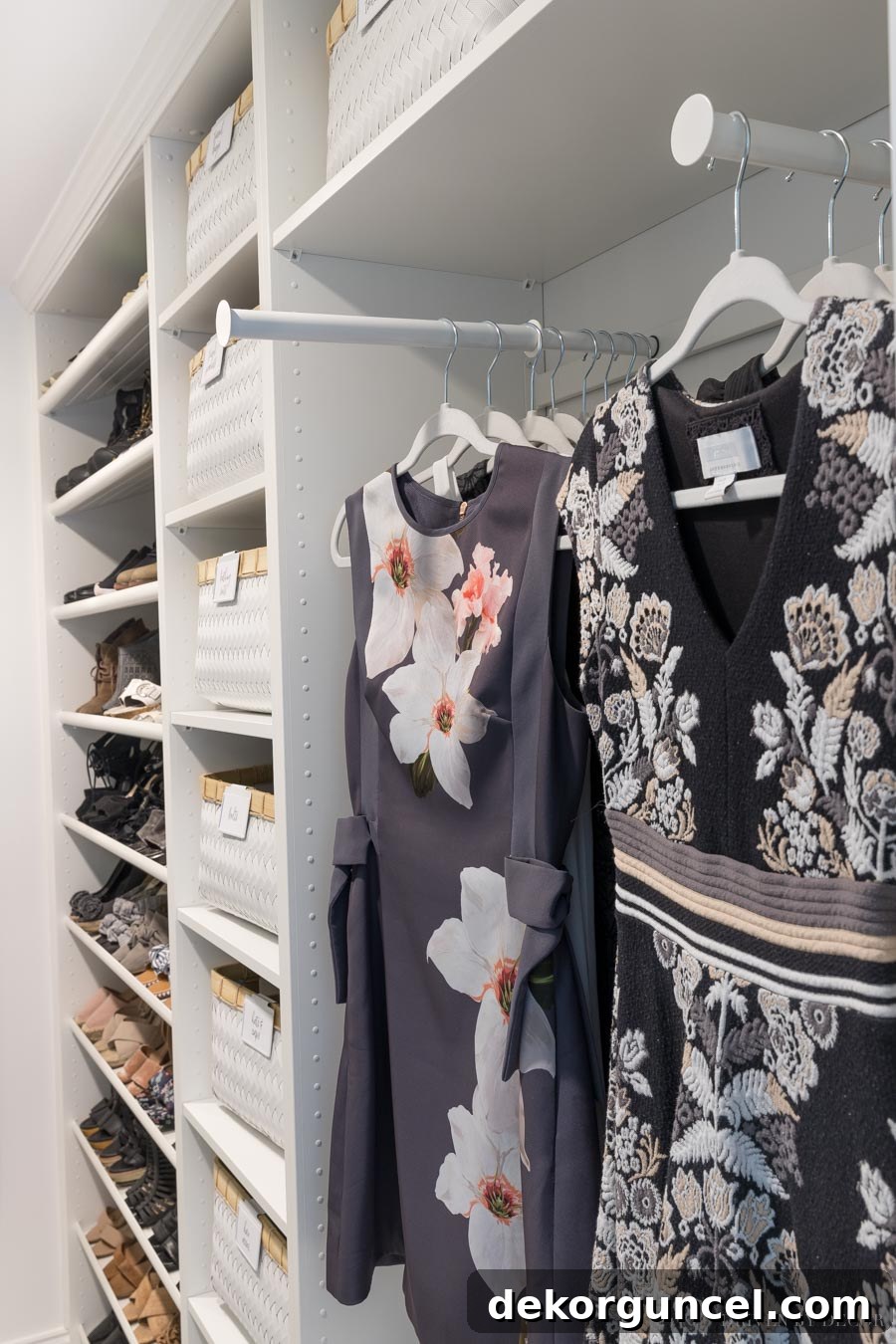 The versatile KOMPLEMENT pull-out clothes rail extended, offering additional hanging capacity for air-drying or daily outfit planning.