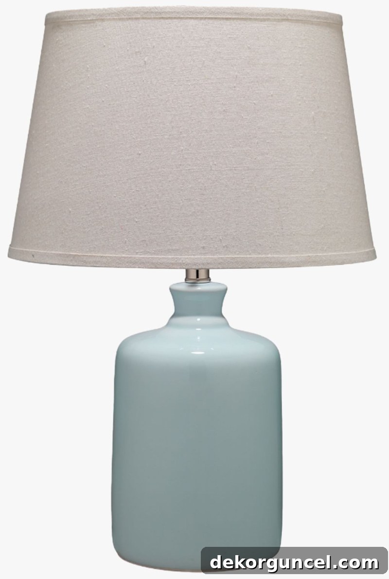 10 Smart Tips for Buying Furniture Online 12 Blue table lamp
