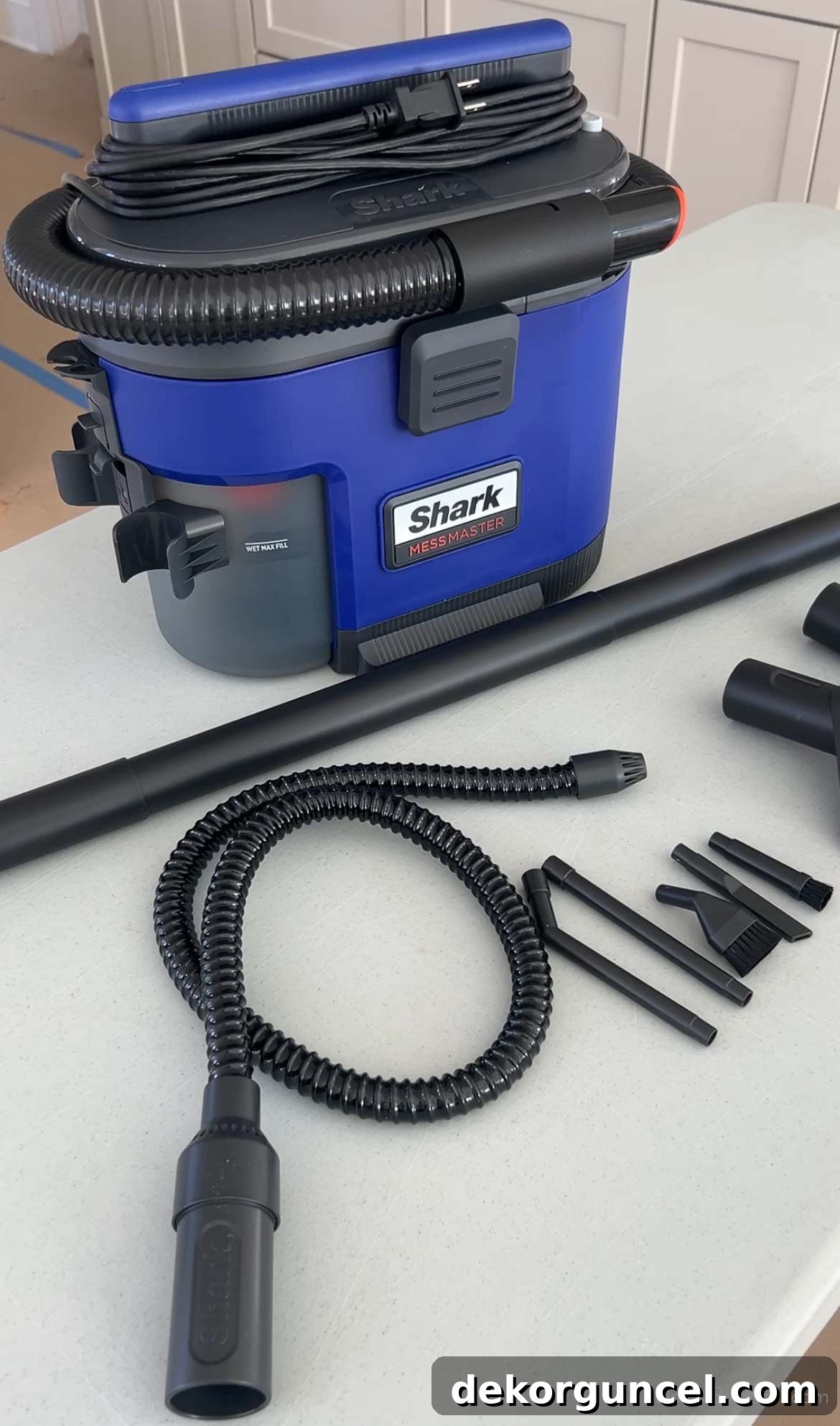 The powerful Shark Mess Master wet/dry vacuum, ready for heavy-duty cleaning tasks.