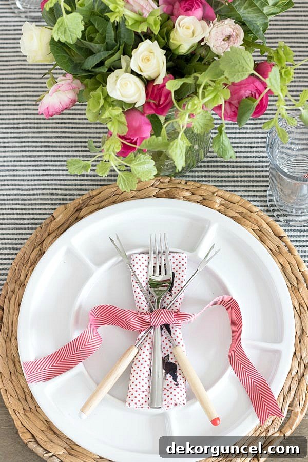Love these simple ideas for a chocolate fondue feast at home!